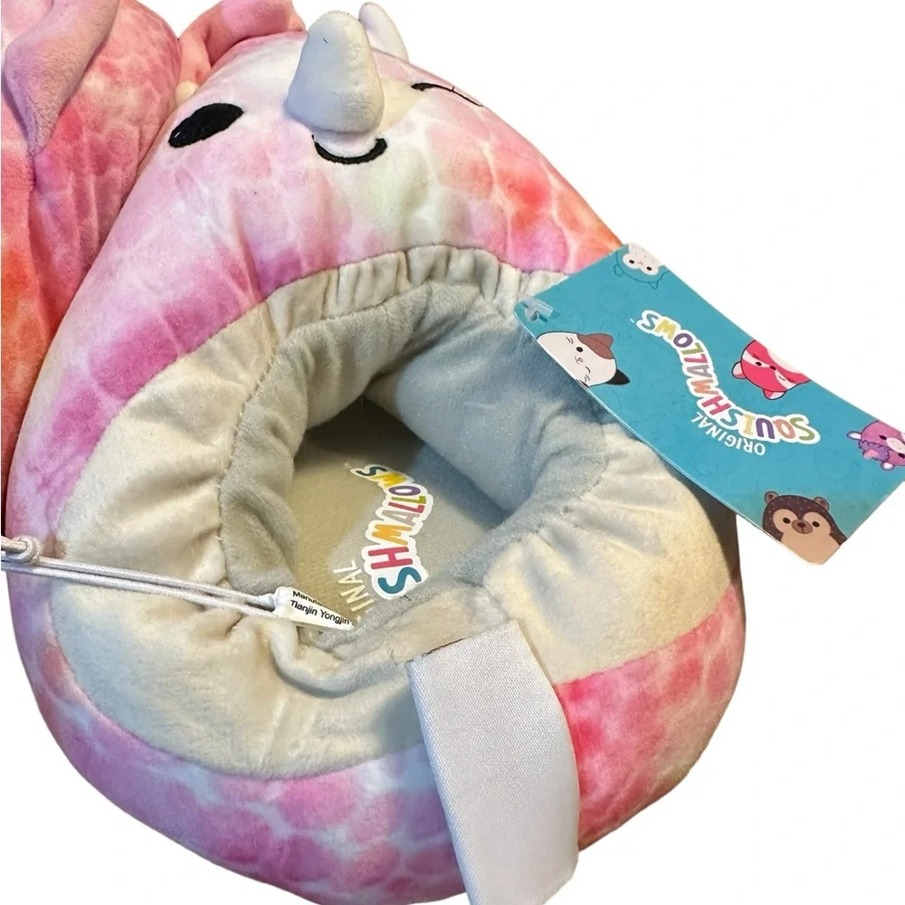 Squishmallow house Shoes or‎ slippers Pink Dino, A Bee